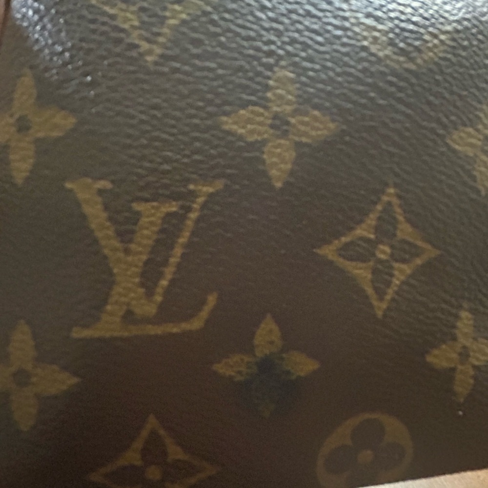 SOLD****Authentic Vintage Louis Vuitton Monogram Speedy 25 - Picture 16 of 16